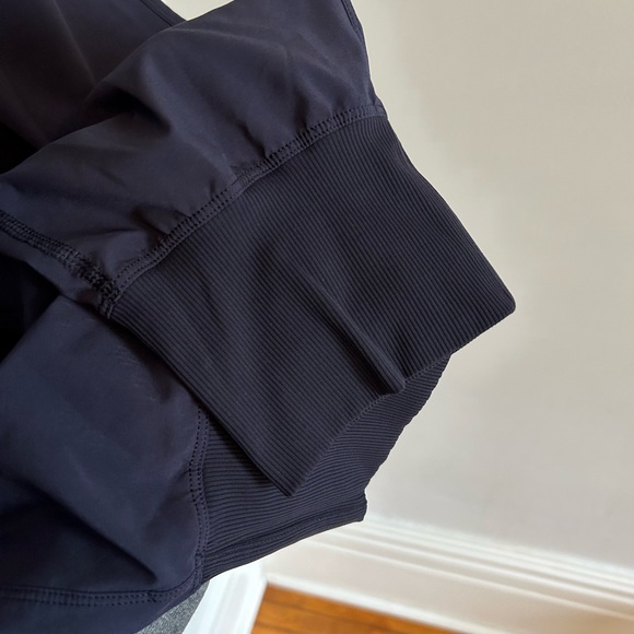 Lululemon Dance To Yoga Cropped Pant - Navy (Size 4) - Picture 5 of 6